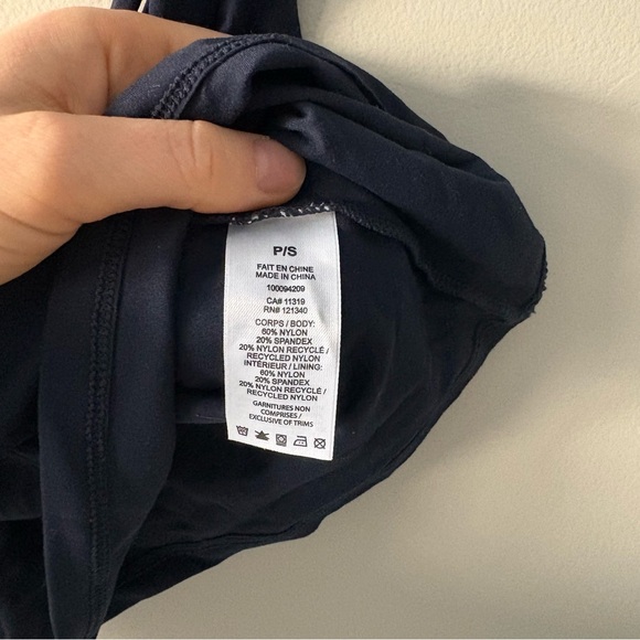 Garage Adjustable Tank Top V-neck - Picture 4 of 5